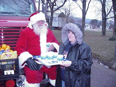 Barbara Hollingsworth Serves Santa