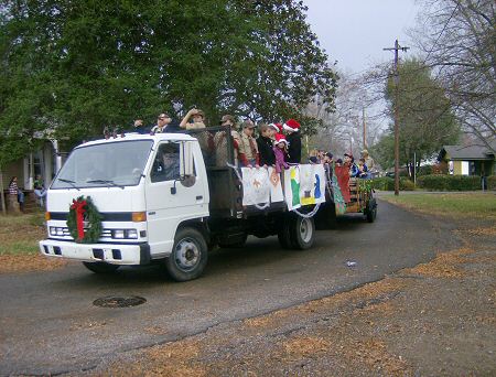 Alexis Schneider graciously shared this picture of the 2007 Gurley Christmas Parade