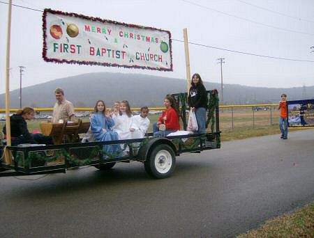 Alexis Schneider graciously shared this picture of the 2007 Gurley Christmas Parade
