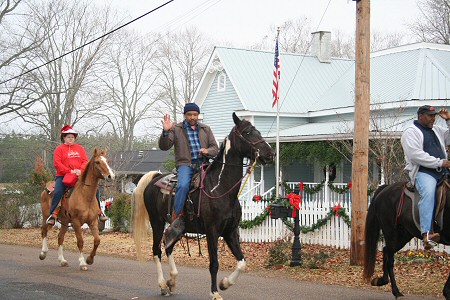 Rebecca Farr graciously shared this picture of the 2007 Gurley Christmas Parade