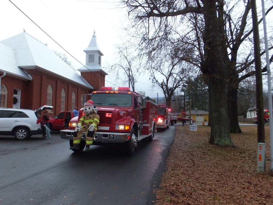 Gurley Christmas Parade 2013