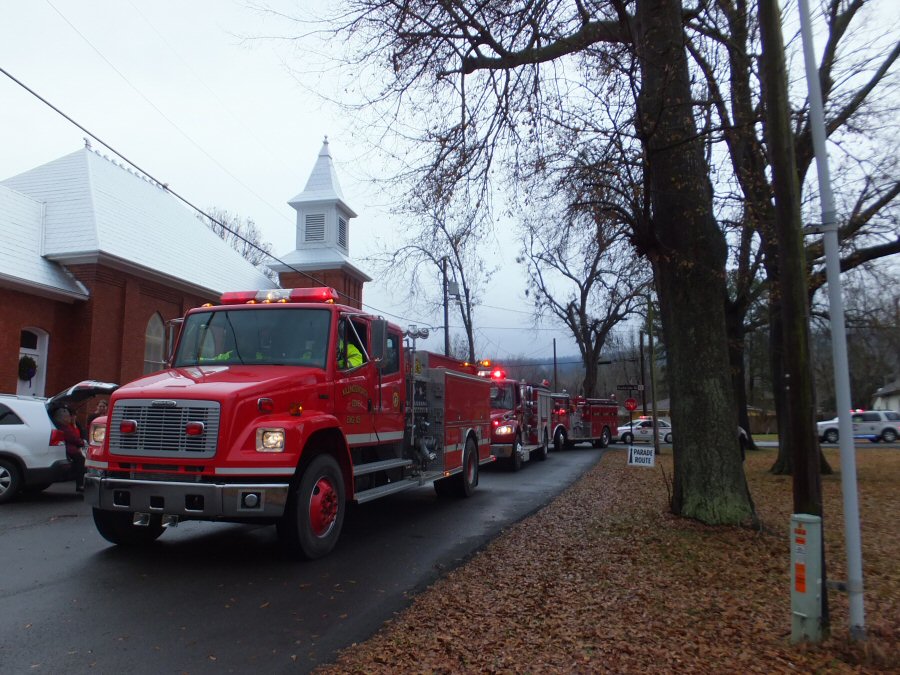 Gurley Christmas Parade 2013